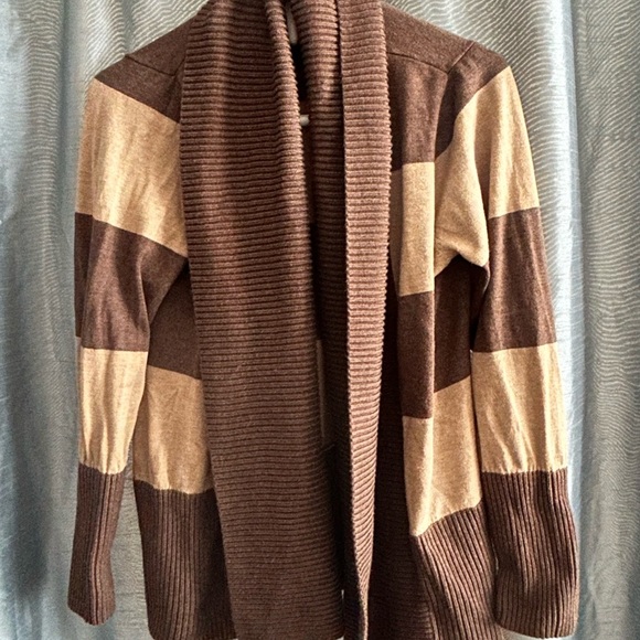 I.N.C- International Concepts  Striped Brown and Tan Cardigan- L- Canada made - Picture 1 of 8